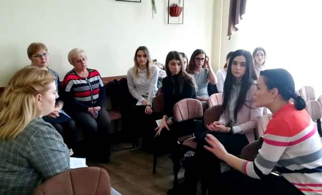 Цінні поради перед виступом від координатора проекту Вікторії Онищук